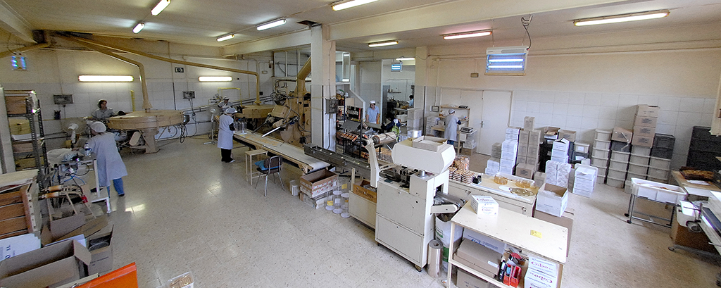 Des de ben petit m'han ensenyat a treballar de valent. Escoltar m'ha ensenyat a innovar. L'esperit de casa em corre per dins, jove i treballador.